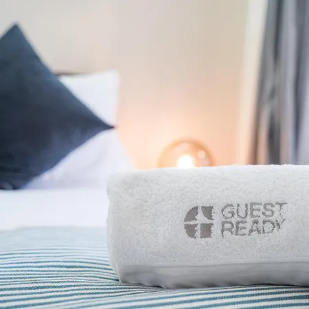 Guestready - Bright Near The شقة